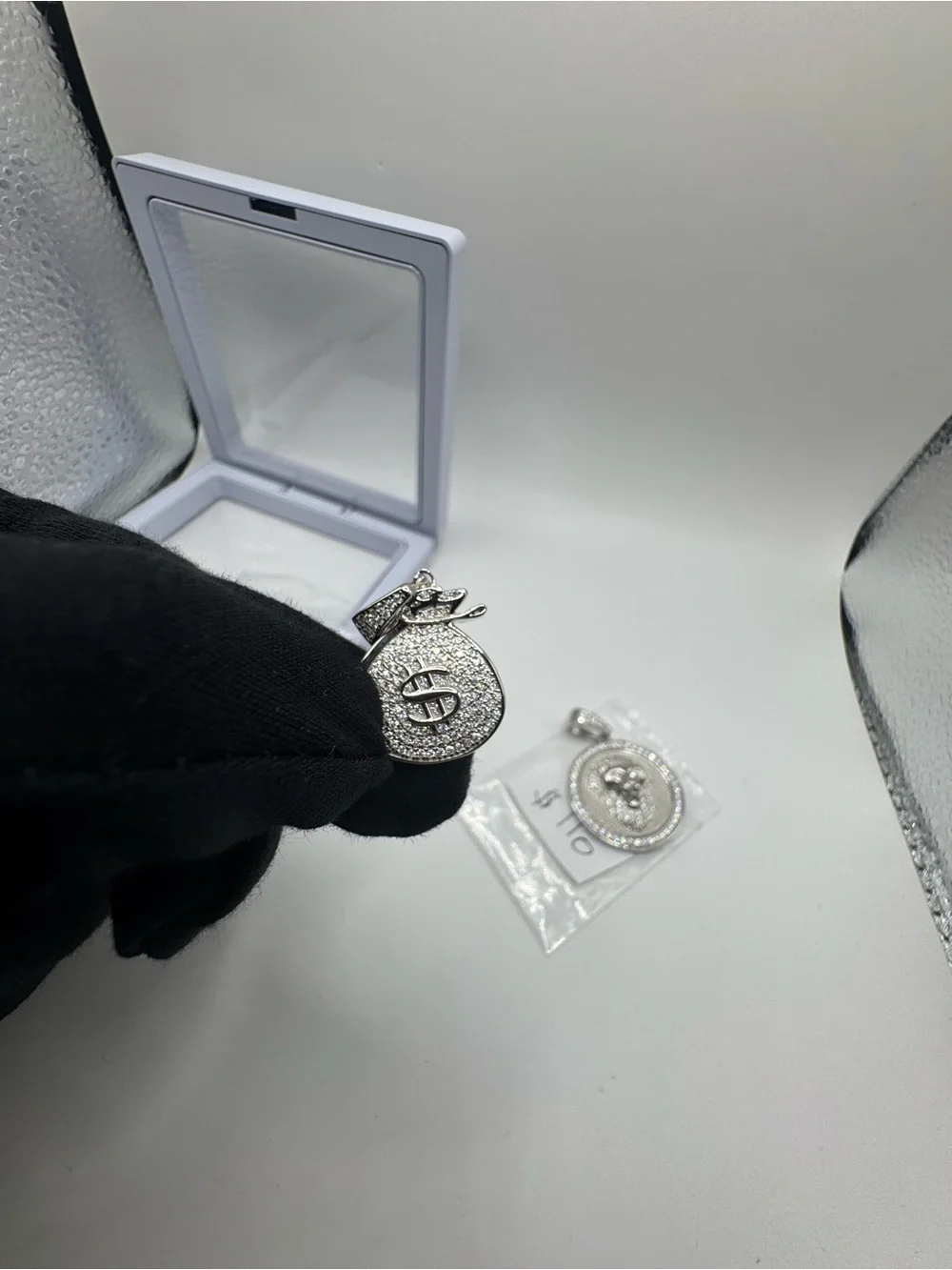 S925 silver -Tone Dollar Sign Pendant VVS1